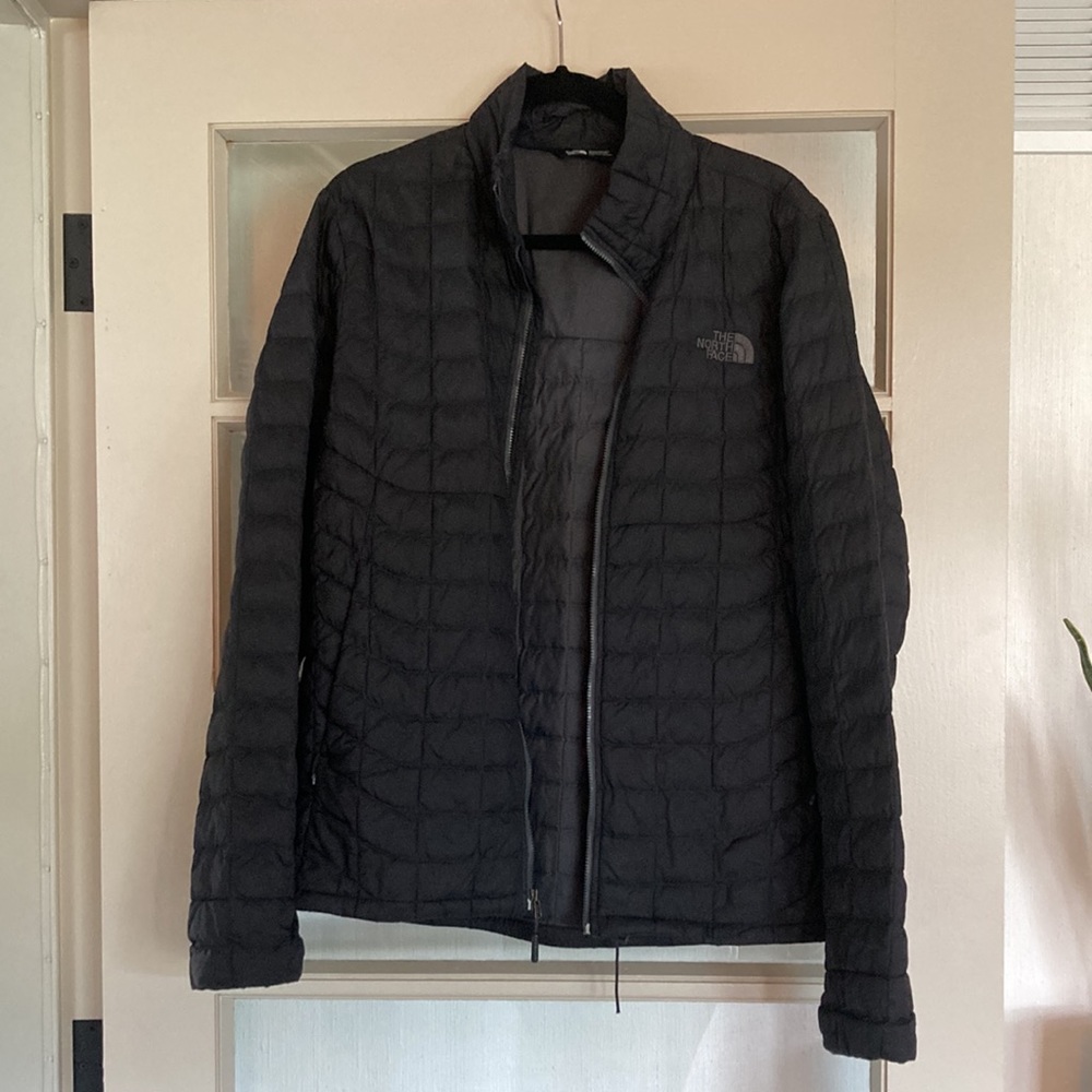 North Face Small Black Puffer Jacket